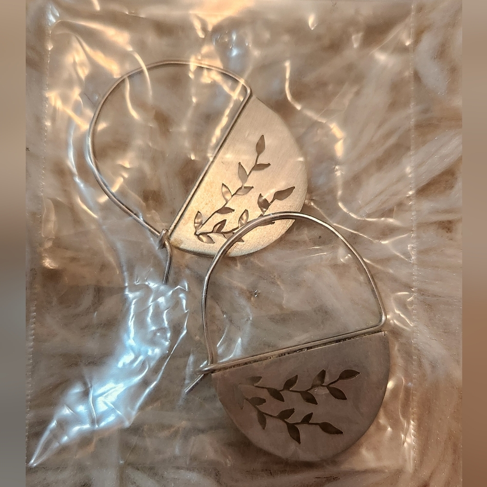Elegant Silver Leaf Earrings